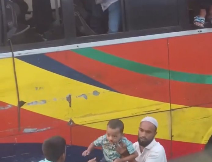 ঢাকা বরিশাল মহাসড়কে দুর্ঘটনার শিকার হলো ইউনিক বাস